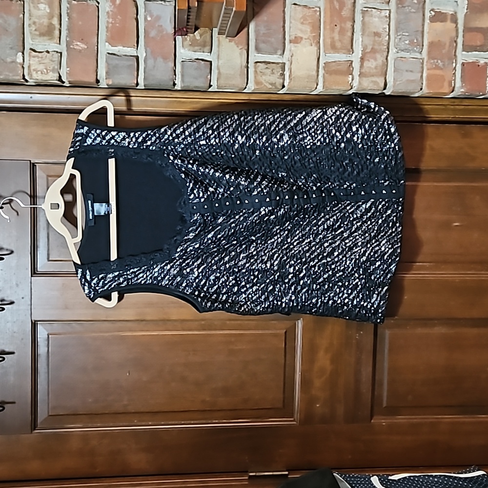 Women top